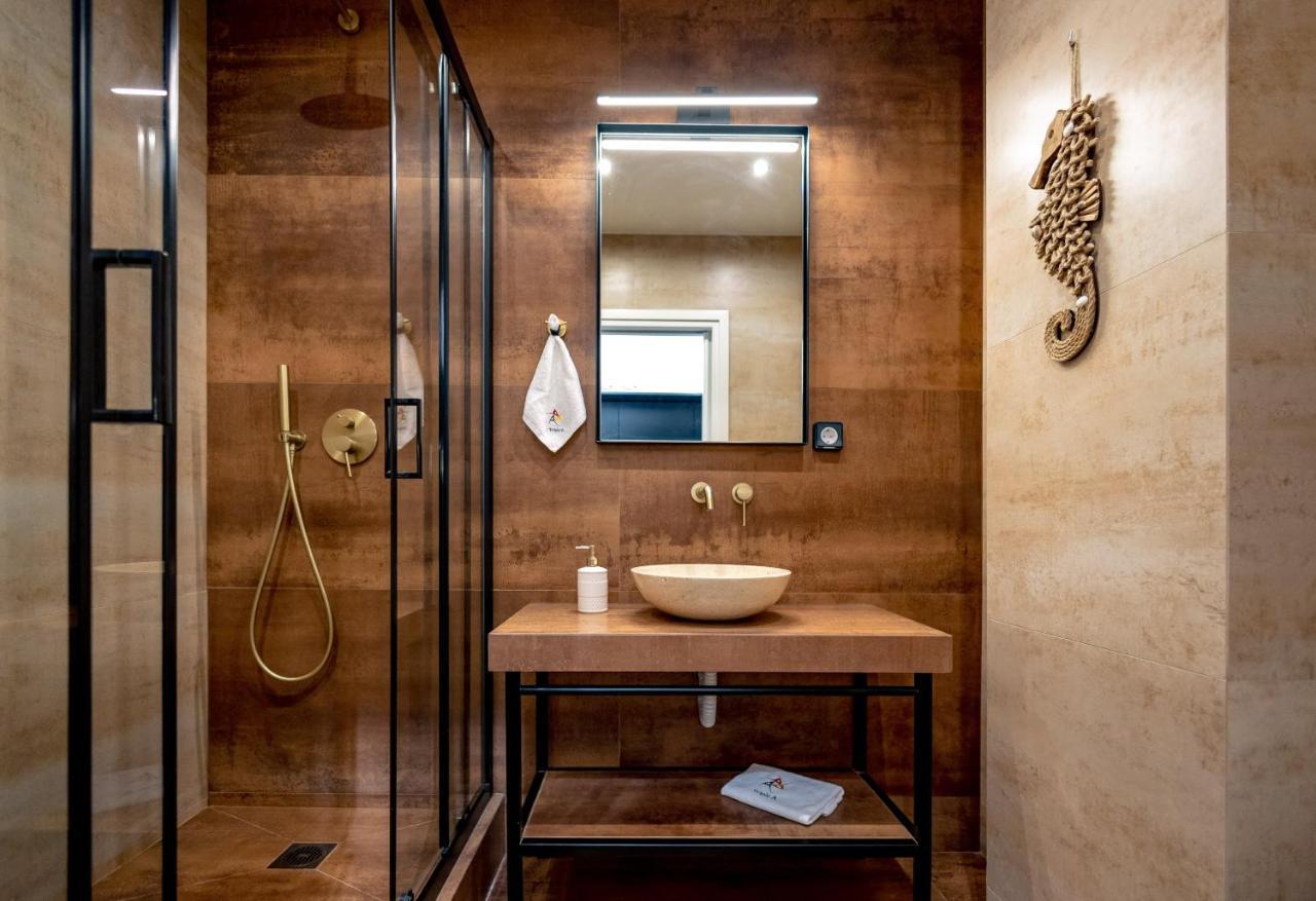 Triple A - Prime Location - Between Monastiraki & Syntagma Square-Free Parking! Atenas Exterior foto